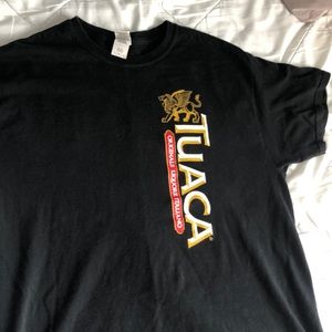 Men’s Gildan shirt Size L Italian liquor Tuaca